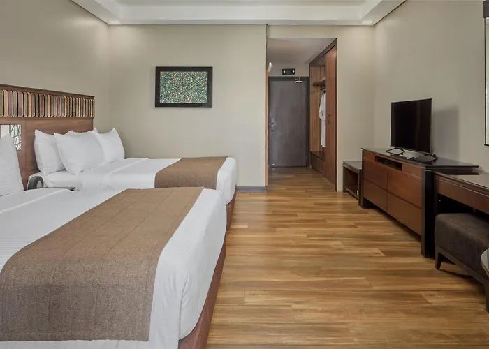 Two Seasons Coron Bayside Hotel